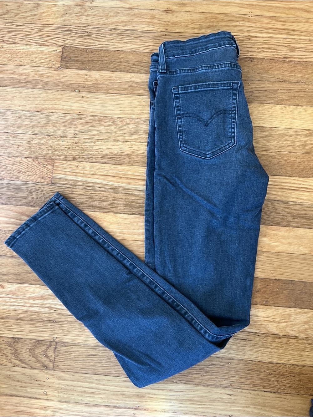 Levi’s 721 High Rise Skinny Jeans
